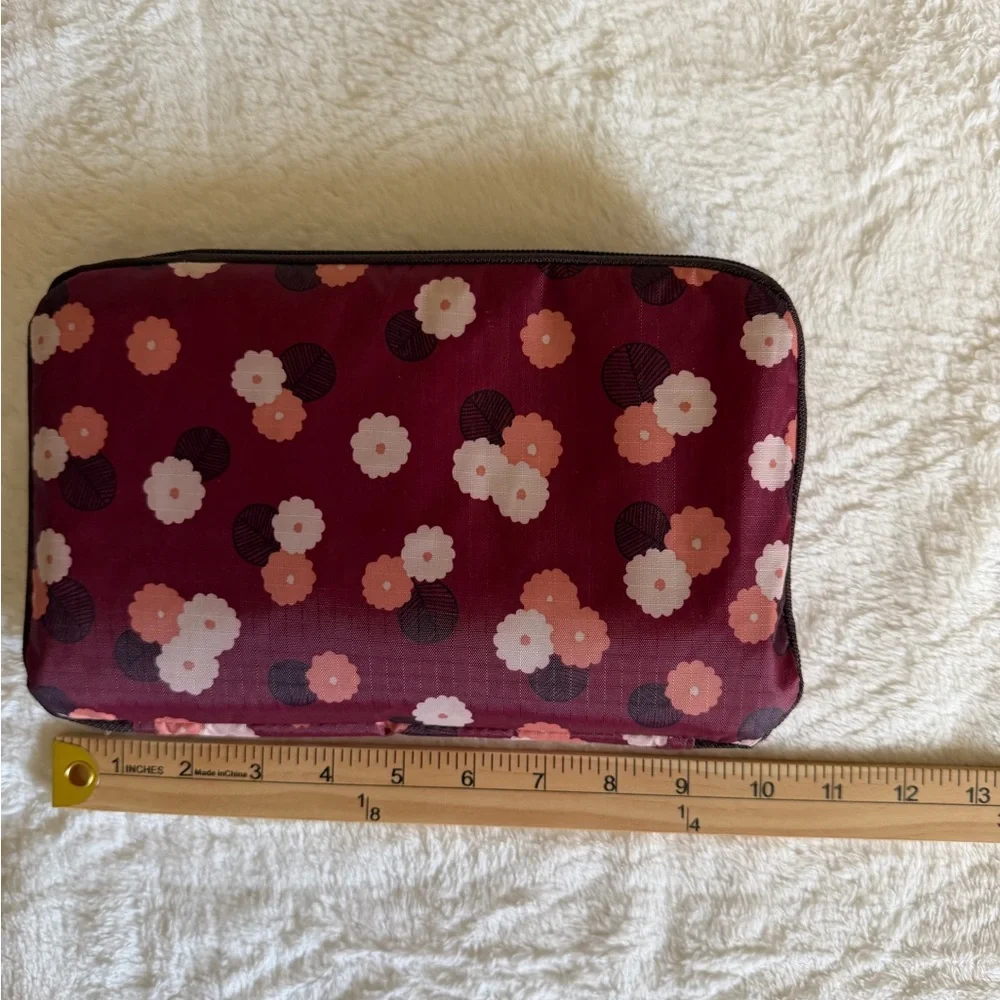 Foldable Floral Tote Bag in Burgundy - Women Bags - Picture 8 of 9